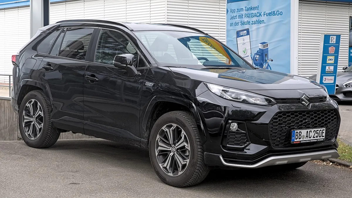 Suzuki Across: как выбрать комплектацию