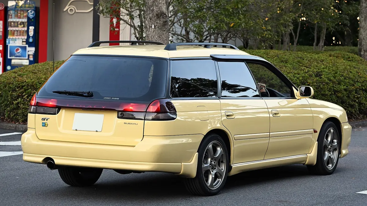 Subaru Legacy: диагностика стуков подвески